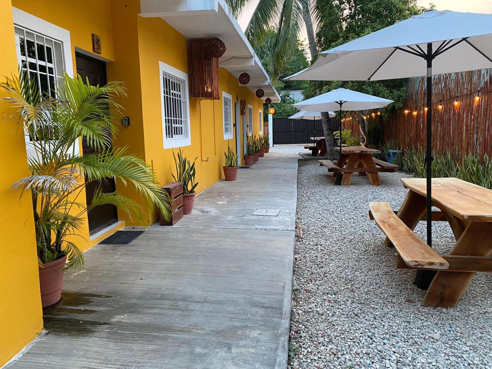 Hotel Apartaments Solecito Bacalar - Free Bikes & Paddle Exteriör bild